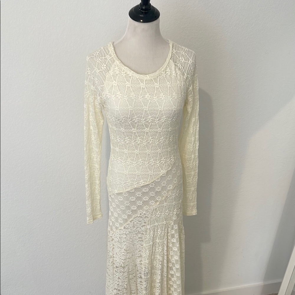 NWOT Promesa Cream Long Sleeve Lace Maxi Dress